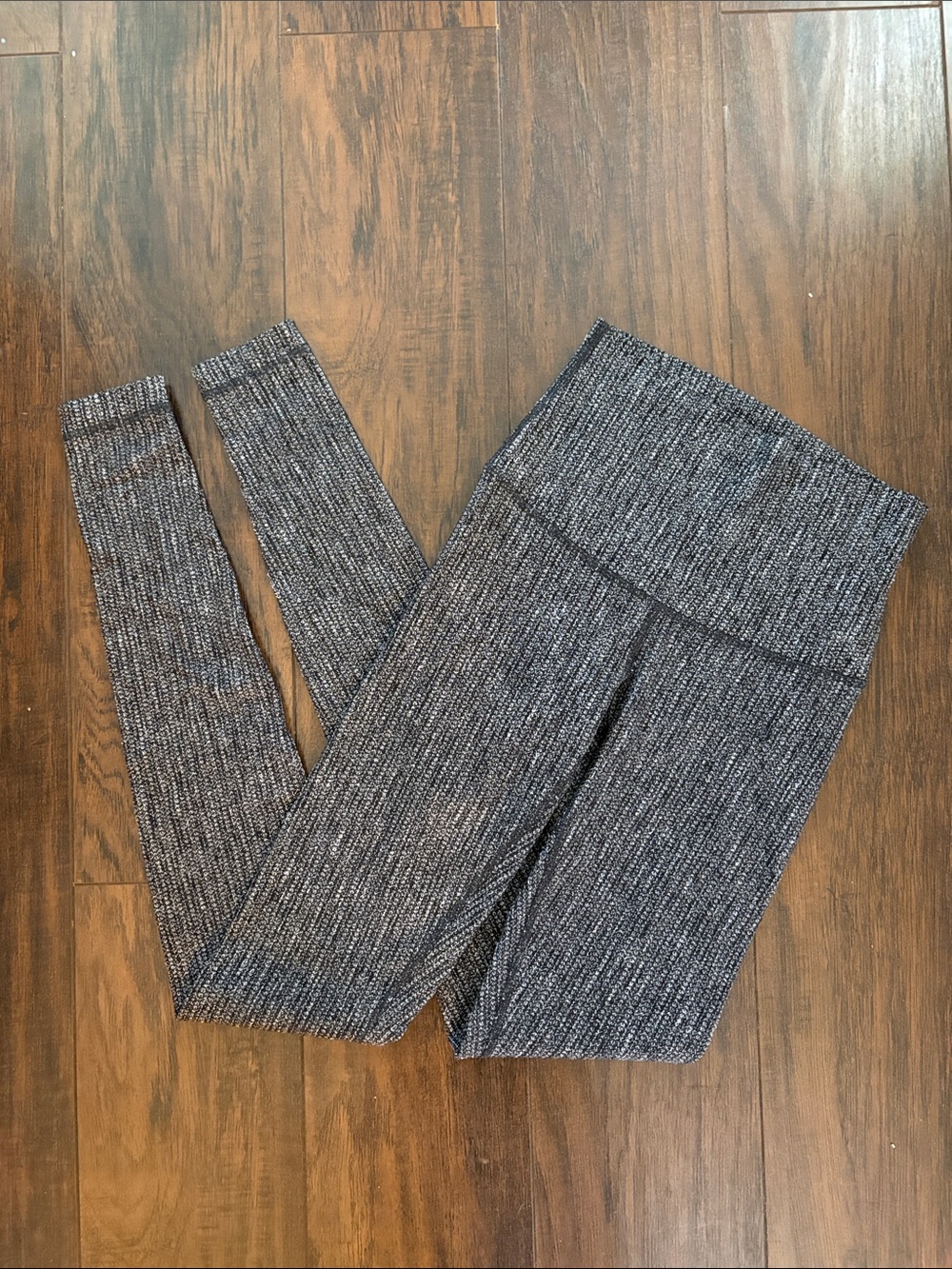 Lululemon Wunder Under Leggings in Textured Black/White Pattern - EUC, XS